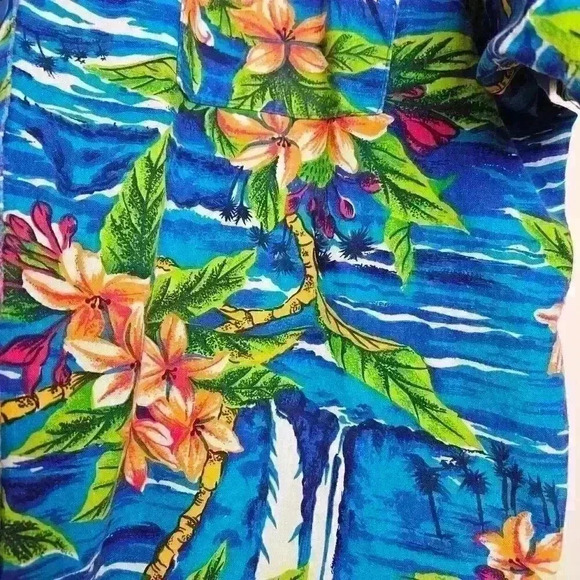 Vintage Beverly Hills Blues Floral Hawaiian Button Up Shirt Size Medium USA Made - Picture 5 of 8